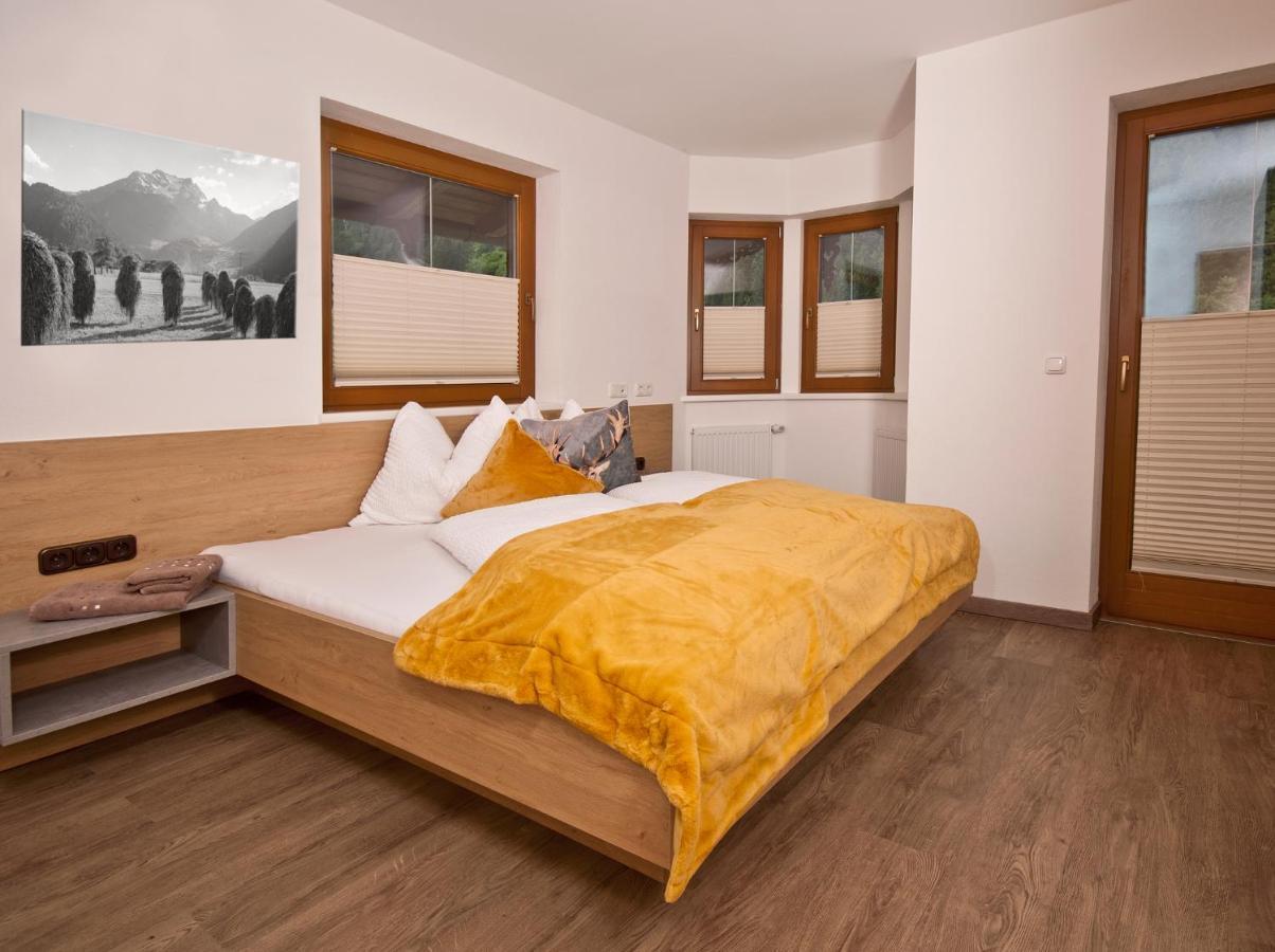 Landhaus Sabrina Apartment Mayrhofen Ngoại thất bức ảnh